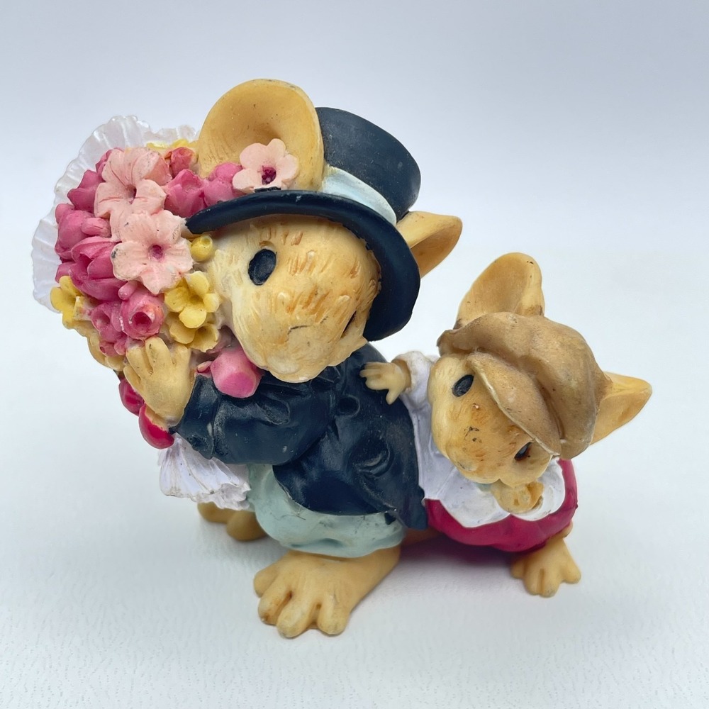 Vintage Ganz 1991 Little Cheesers Flowers Mouse & Mice Decorative Figurine